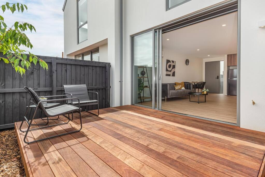 Hop, Skip, Jump To The City ! Christchurch Exterior foto